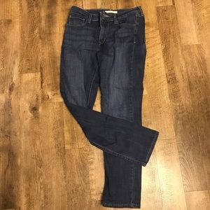Mid rise skinny jeans